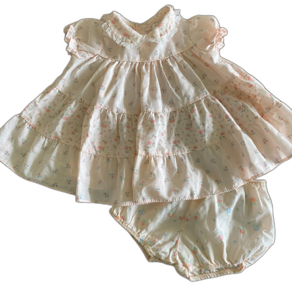 American Vintage Other - Vintage Peach Floral Dress & Bloomers Girls' 9 Months